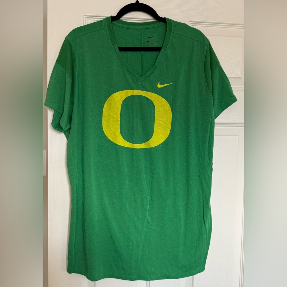 Green Women’s Nike University of Oregon T-shirt